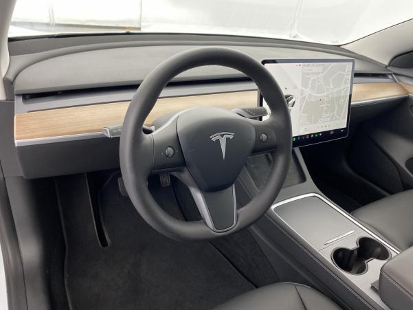 Vente en ligne Tesla Model 3 Standard RWD Plus + Sièges chauffants + Chargeur induction au prix de 39 780 €