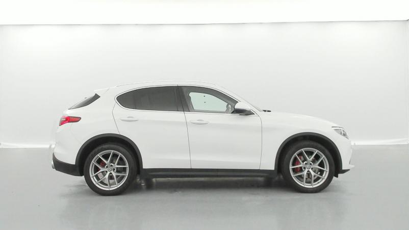 Vente en ligne Alfa Romeo Stelvio 2.2 Diesel 210ch Super Q4 AT8+options au prix de 28 980 €