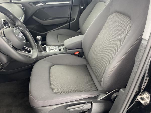Vente en ligne Audi A3 35 TFSI 150ch CoD suréquipée au prix de 23 680 €