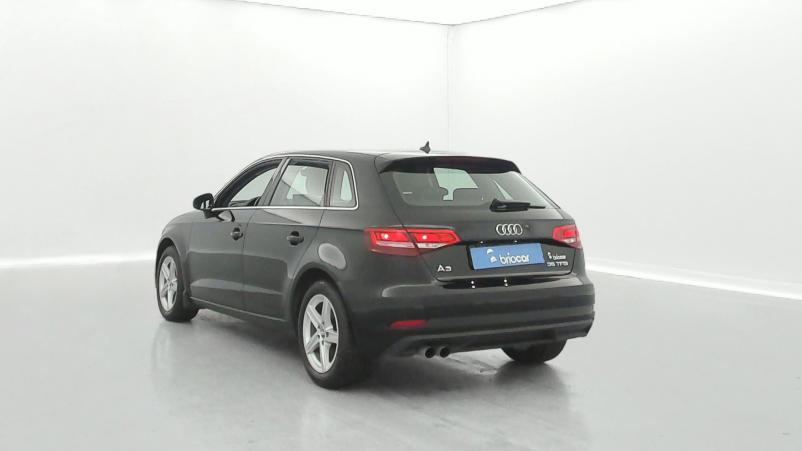 Vente en ligne Audi A3 35 TFSI 150ch CoD suréquipée au prix de 23 580 €