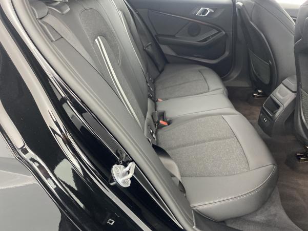 Vente en ligne Bmw Série 1 118iA 140ch Edition Sport DKG7 au prix de 27 990 €