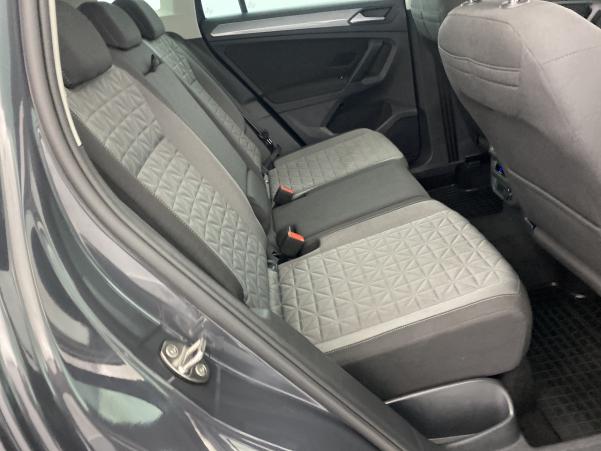 Vente en ligne Volkswagen Tiguan 1.5 TSI 150ch Life DSG7+options au prix de 33 990 €