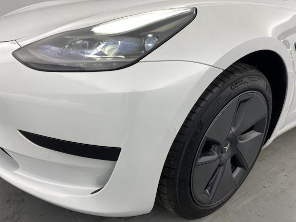 Vente en ligne Tesla Model 3 Standard RWD Plus + Sièges chauffants + Chargeur induction au prix de 39 780 €