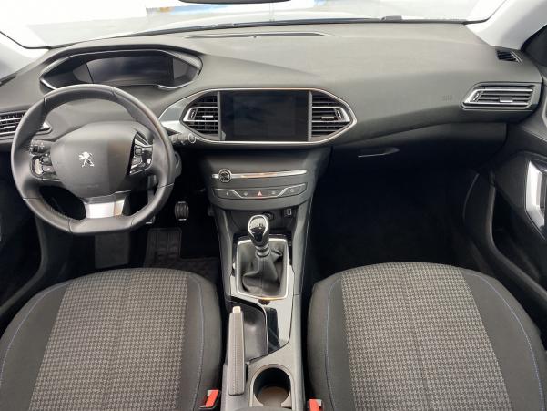 Vente en ligne Peugeot 308 1.5 BlueHDi 100ch S&S Style au prix de 19 980 €