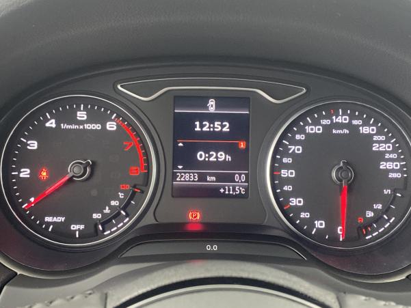 Vente en ligne Audi A3 35 TFSI 150ch CoD suréquipée au prix de 23 480 €