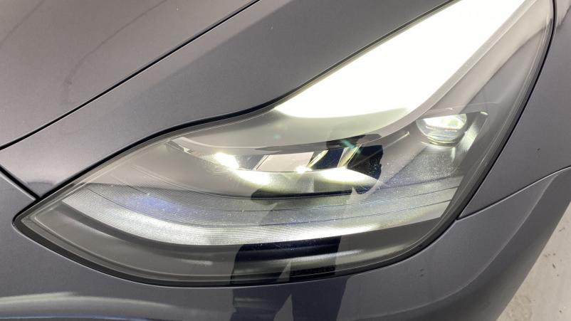 Vente en ligne Tesla Model 3 Standard RWD Plus + Sièges chauffants + Chargeur induction au prix de 37 980 €