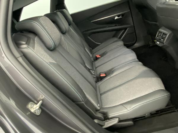 Vente en ligne Peugeot 5008 1.2 PureTech 130ch Allure Pack EAT8 7 places au prix de 31 980 €