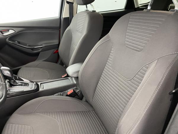 Vente en ligne Ford Focus 2.0 TDCi 150ch Titanium PowerShift + Caméra au prix de 15 490 €