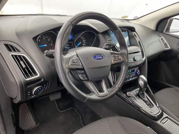 Vente en ligne Ford Focus 2.0 TDCi 150ch Titanium PowerShift + Caméra au prix de 15 490 €