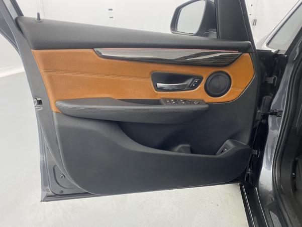 Vente en ligne Bmw Série 2 Gran Tourer 218d 150ch Luxury +Toit ouvrant 5 places au prix de 17 980 €