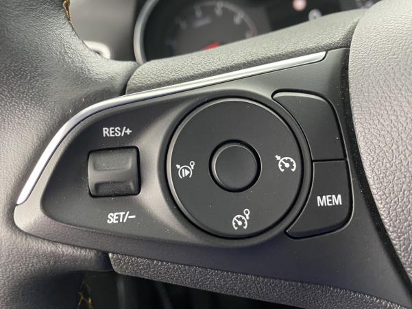 Vente en ligne Opel Crossland X 1.2 Turbo 130ch Innovation + Options au prix de 15 680 €