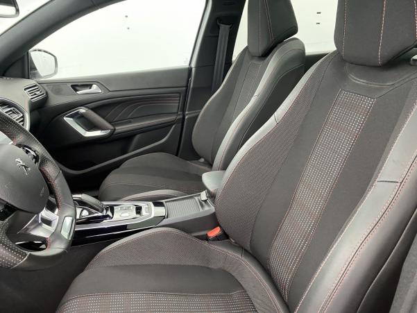 Vente en ligne Peugeot 308 1.2 PureTech 130ch GT Line EAT8 au prix de 20 990 €