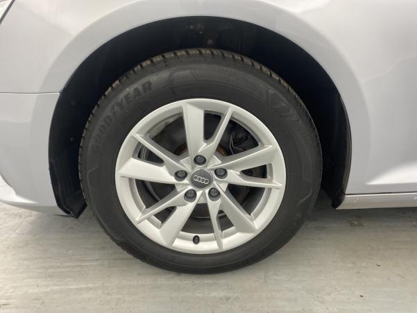 Vente en ligne Audi A4 Avant 2.0 TDI 150ch Business line S tronic 7 au prix de 22 490 €