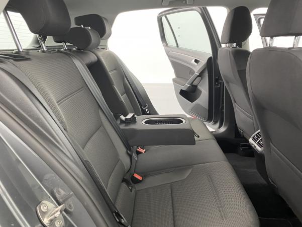 Vente en ligne Volkswagen Golf 1.4 TSI 125ch First Edition au prix de 18 780 €