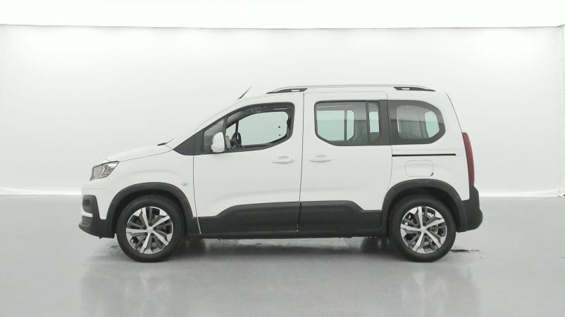 Vente en ligne Peugeot Rifter BlueHDi 100ch Standard Allure + Options au prix de 22 990 €