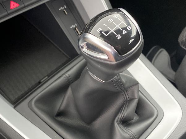 Vente en ligne Audi Q3 Advanced 35 TFSI 150ch suréquipé au prix de 28 880 €