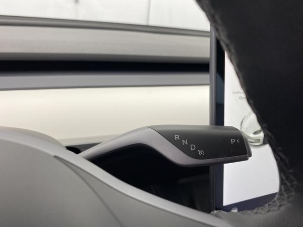 Vente en ligne Tesla Model 3 Standard RWD Plus + Sièges AV/AR chauffants + Chargeur induction au prix de 35 990 €