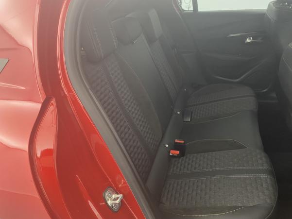 Vente en ligne Peugeot 208 1.2 PureTech 100ch Roadtrip EAT8 au prix de 19 490 €