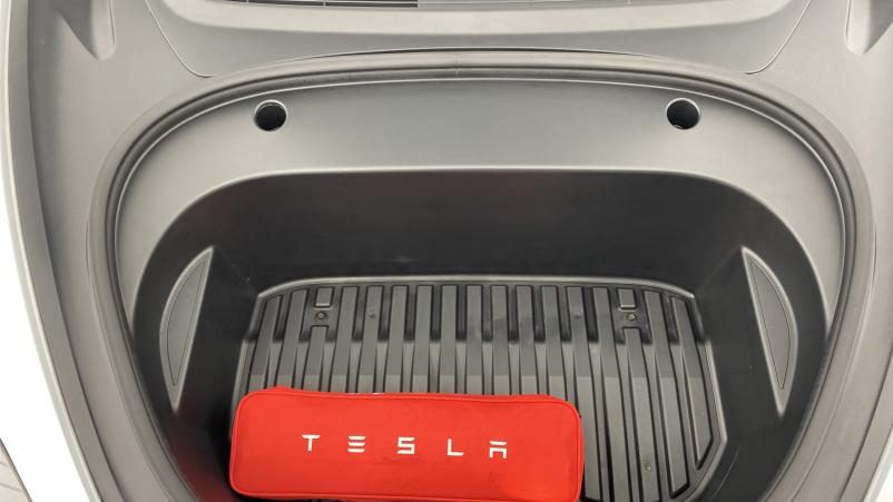 Vente en ligne Tesla Model 3 Standard RWD Plus + Sièges AV/AR chauffants + Chargeur induction au prix de 35 990 €