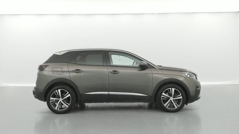 Vente en ligne Peugeot 3008 1.2 PureTech 130ch Allure EAT6 + Options au prix de 21 590 €