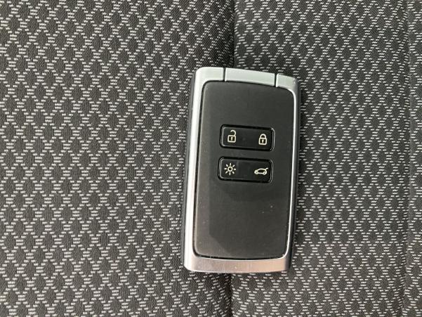 Vente en ligne Renault Arkana 1.6 E-Tech 145ch Intens au prix de 28 290 €