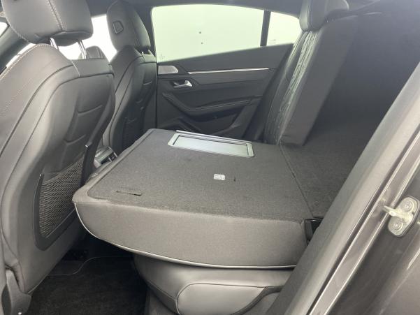 Vente en ligne Peugeot 508 HYBRID 225ch GT Pack e-EAT8 suréquipé au prix de 37 990 €