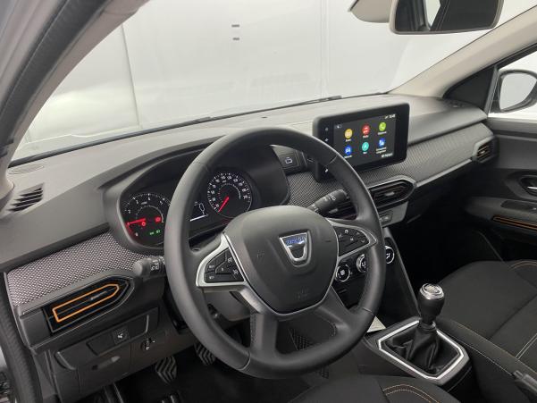 Vente en ligne Dacia Sandero 3 1.0 TCe 90ch Stepway Confort au prix de 14 990 €