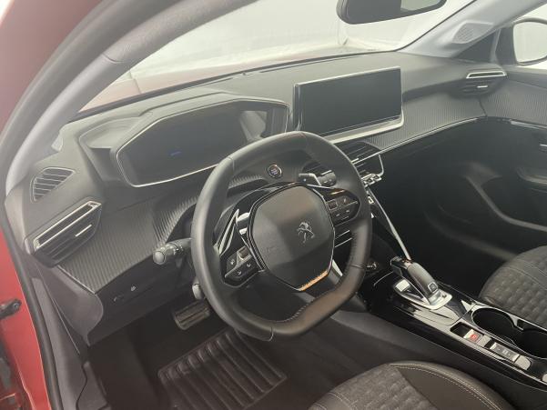 Vente en ligne Peugeot 208 1.2 PureTech 100ch Roadtrip EAT8 au prix de 19 490 €