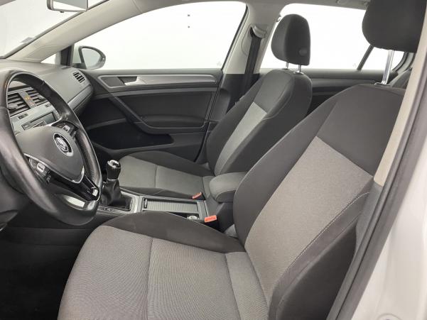 Vente en ligne Volkswagen Golf 1.2 TSI 110ch BlueMotion Technology Trendline 5p au prix de 14 990 €