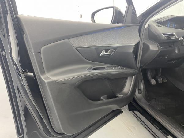 Vente en ligne Peugeot 3008 1.2 PureTech 130ch Allure au prix de 19 980 €