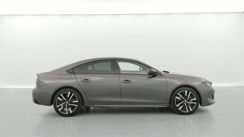 Vente en ligne Peugeot 508 HYBRID 225ch GT Pack e-EAT8 suréquipé au prix de 37 990 €