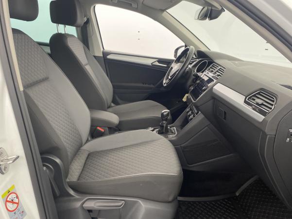 Vente en ligne Volkswagen Tiguan 2.0 TSI 190ch 4Motion DSG7 suréquipé au prix de 28 990 €