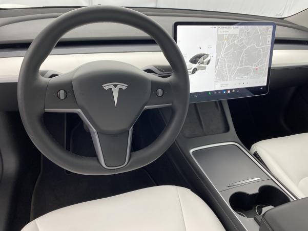 Vente en ligne Tesla Model 3 Standard RWD Plus + Sièges AV/AR chauffants + Chargeur induction au prix de 35 990 €