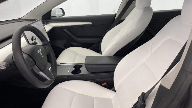 Vente en ligne Tesla Model 3 Standard RWD Plus + Sièges AV/AR chauffants + Chargeur induction au prix de 35 990 €