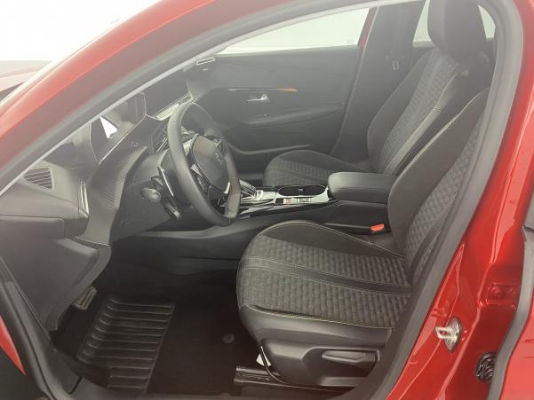 Vente en ligne Peugeot 208 1.2 PureTech 100ch Roadtrip EAT8 au prix de 19 490 €