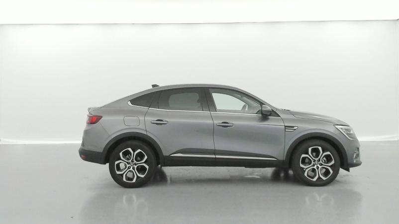 Vente en ligne Renault Arkana 1.6 E-Tech 145ch Intens au prix de 28 290 €