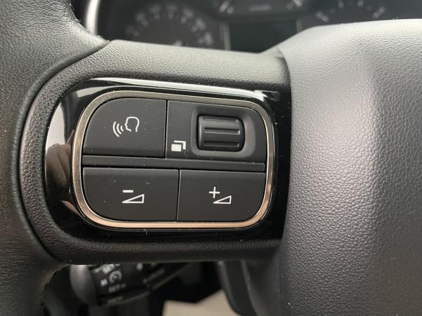 Vente en ligne Citroën C3 Aircross PureTech 110ch Shine + Attelage au prix de 13 490 €