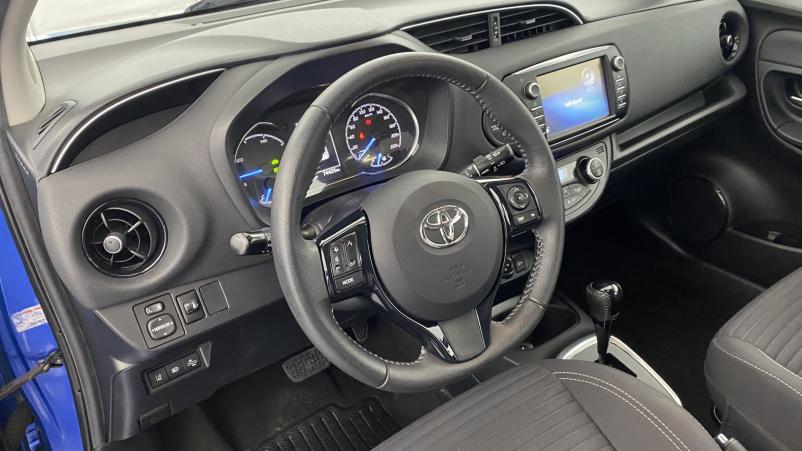 Vente en ligne Toyota Yaris 100h Dynamic 5p au prix de 14 480 €