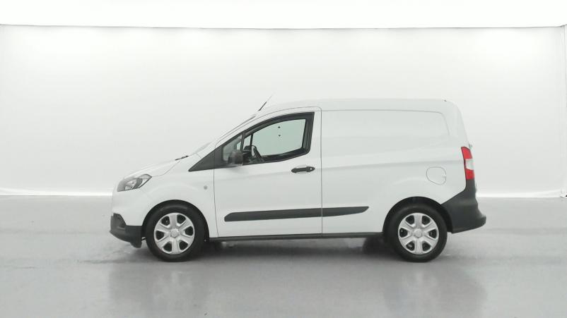 Vente en ligne Ford Transit Courier 1.5 EcoBlue 100ch Trend au prix de 17 990 €