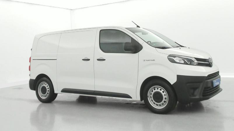 Vente en ligne Toyota Proace Van Medium 75kWh Dynamic Electric au prix de 26 990 €