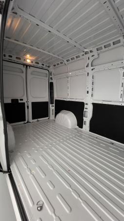 Vente en ligne Fiat Ducato Fourgon Ducato III 3.5 MH2 H3-Power 140ch au prix de 32 580 €