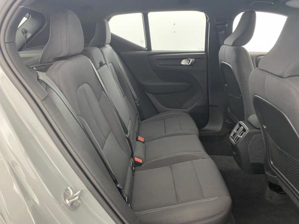 Vente en ligne Volvo XC40 Recharge Extended Range 252ch Start au prix de 37 990 €