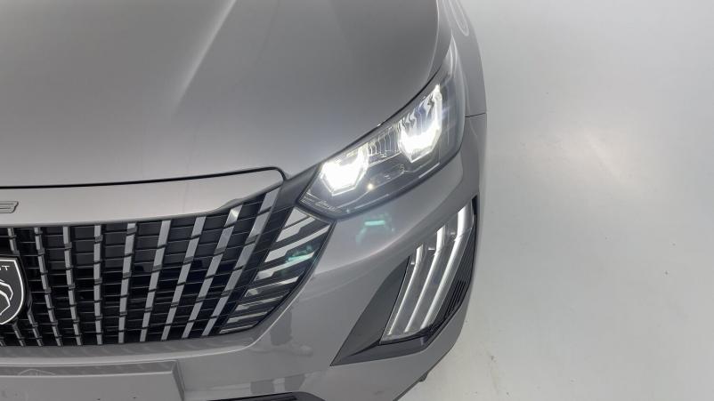 Vente en ligne Peugeot 2008 2008 II(2) 1.2 PureTech 100 Allure au prix de 22 700 €