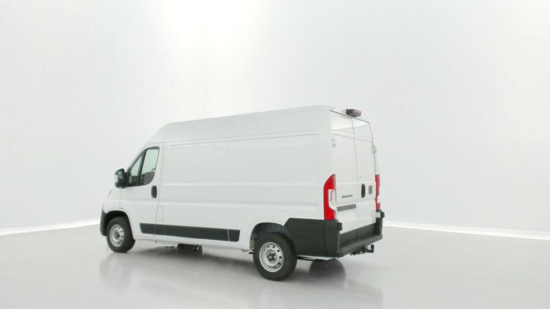 Vente en ligne Fiat Ducato Fourgon Ducato III 3.3 MH2 2.2 140ch Pack Premium Connect au prix de 34 500 €