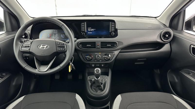 Vente en ligne Hyundai i10 I10 III 1.0 63ch Intuitive au prix de 17 000 €