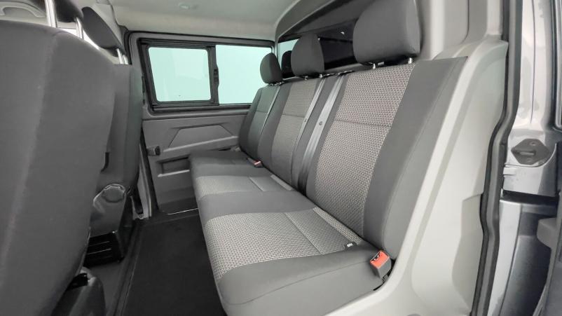 Vente en ligne Volkswagen Transporter Transporter T6.1 PROCAB L1 2.0 TDI 150ch Business Plus DSG7 au prix de 56 100 €