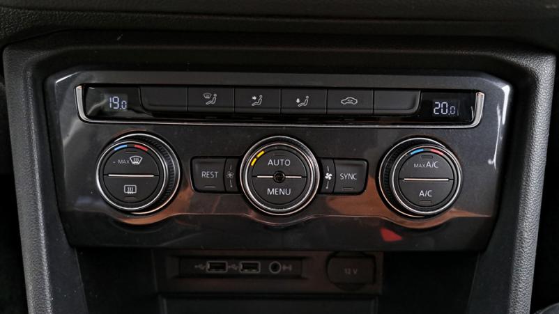 Vente en ligne Volkswagen Tiguan  1.5 TSI EVO 150ch Manuelle/6 Confortline au prix de 17 560 €
