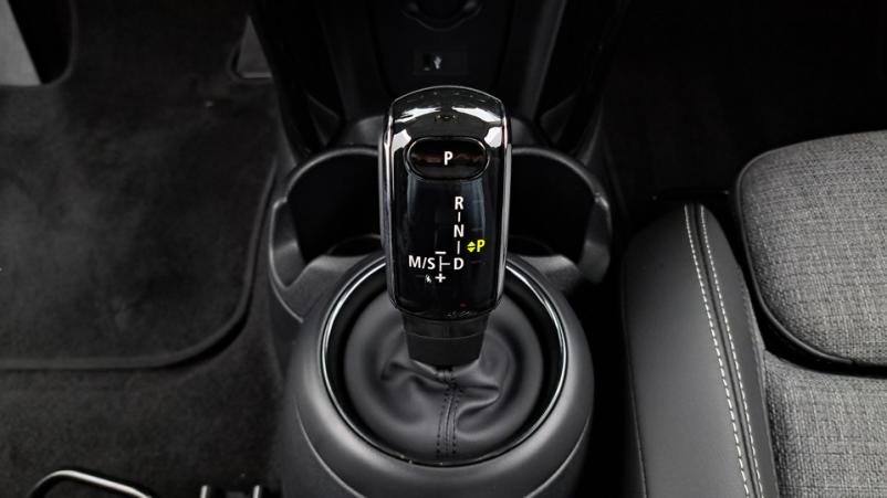 Vente en ligne Mini Mini 5D 1.5  136ch Automatique/6 Cooper au prix de 26 700 €
