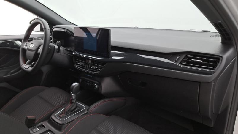 Vente en ligne Ford Focus 5P 1.0 EcoBoost mHEV 155ch Automatique/7 St-line x au prix de 27 710 €