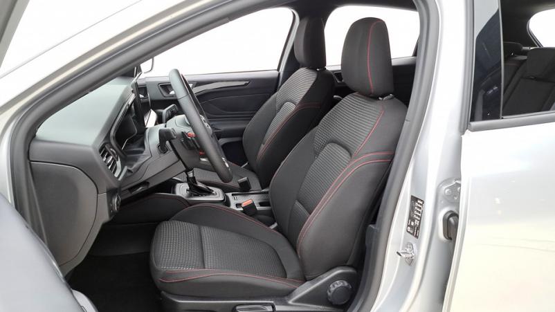 Vente en ligne Ford Focus 5P 1.0 EcoBoost mHEV 155ch Automatique/7 St-line x au prix de 27 710 €
